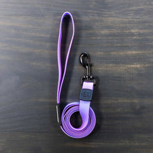 Load image into Gallery viewer, Wilderdog Waterproof Leashes